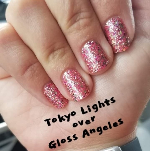 Color Street Nail Polish Strips in shade Gloss Angeles - Picture 3 of 4